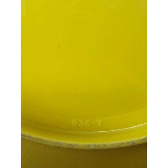 Vintage Tupperwear Servalier Bowls Yellow 836-7 837-5 ,Green 1205-25 1204-13 - Picture 4 of 11